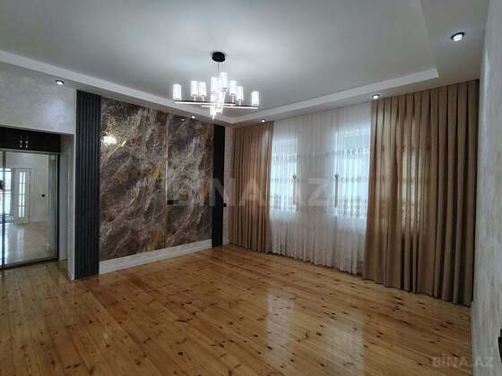 4 otaqlı Həyət evi/Bağ evi, Qaraçuxur q., Bakı