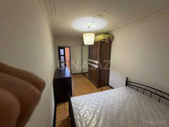 2 otaqlı Köhnə tikili, Şah İsmayıl Xətai m., Bakı