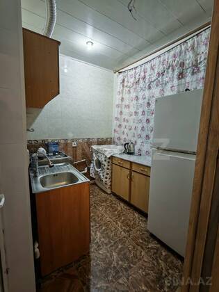 2 otaqlı Köhnə tikili, Memar Əcəmi m., Bakı