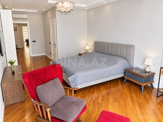3 otaqlı Yeni tikili, Şah İsmayıl Xətai m., Bakı