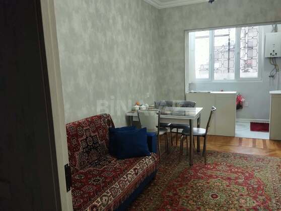 3 otaqlı Köhnə tikili, Xətai r., Bakı