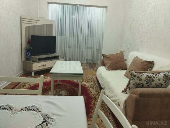 3 otaqlı Köhnə tikili, Xətai r., Bakı