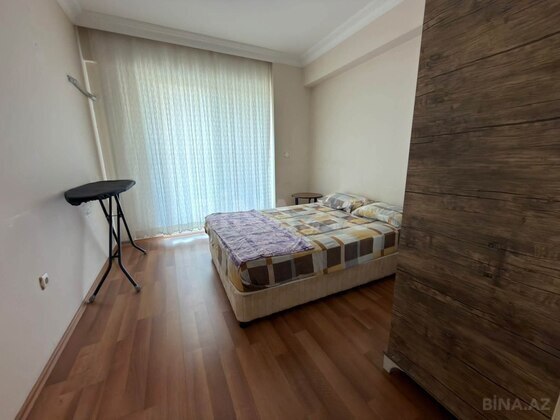 3 otaqlı Yeni tikili, İnşaatçılar m., Bakı