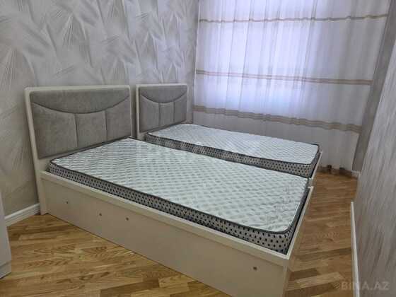 3 otaqlı Yeni tikili, Xırdalan