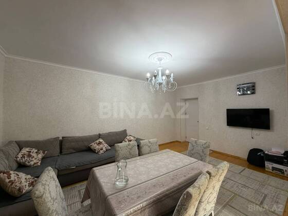 3 otaqlı Köhnə tikili, Badamdar q., Bakı