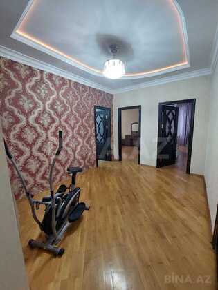 3 otaqlı Yeni tikili, Şah İsmayıl Xətai m., Bakı