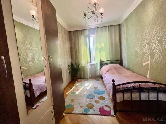 4 otaqlı Köhnə tikili, Neftçilər m., Bakı