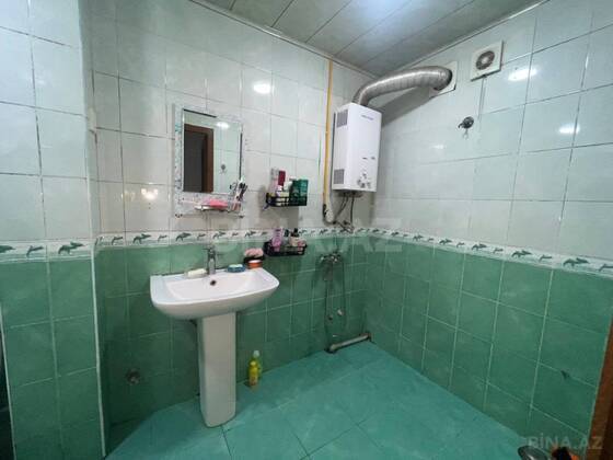 4 otaqlı Köhnə tikili, Neftçilər m., Bakı