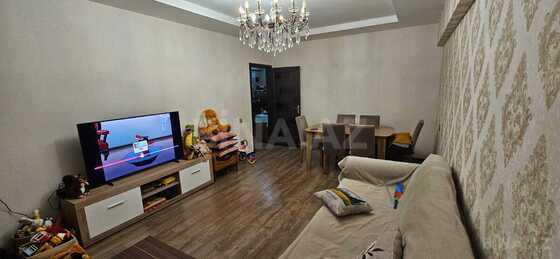 3 otaqlı Köhnə tikili, Qara Qarayev m., Bakı