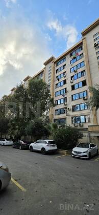 4 otaqlı Yeni tikili, Bakıxanov q., Bakı