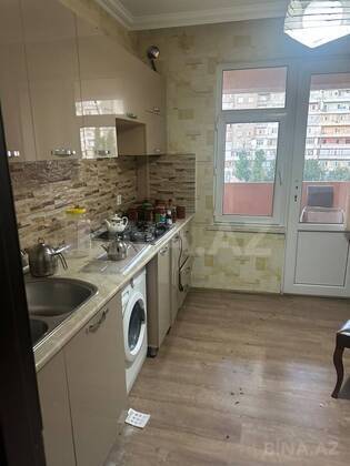 3 otaqlı Köhnə tikili, Suraxanı r., Bakı