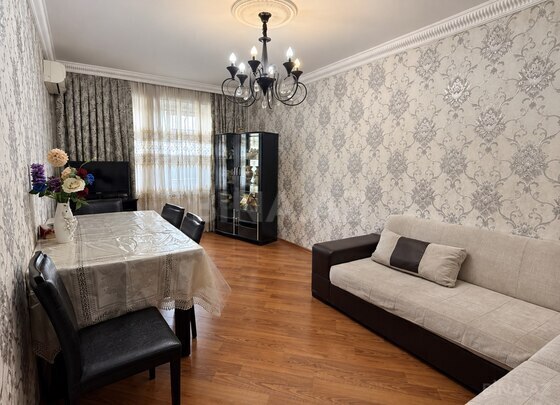 3 otaqlı Köhnə tikili, Həzi Aslanov m., Bakı