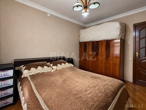 3 otaqlı Köhnə tikili, Həzi Aslanov m., Bakı