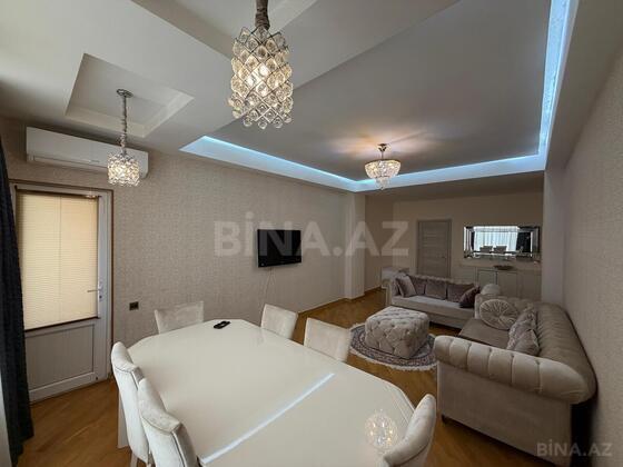 3 otaqlı Yeni tikili, Şah İsmayıl Xətai m., Bakı