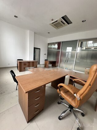 2 otaqlı Ofis, 8 Noyabr m., Bakı