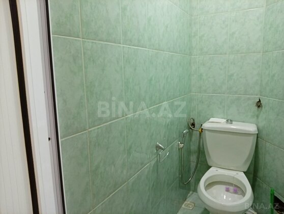 3 otaqlı Köhnə tikili, Xalqlar Dostluğu m., Bakı