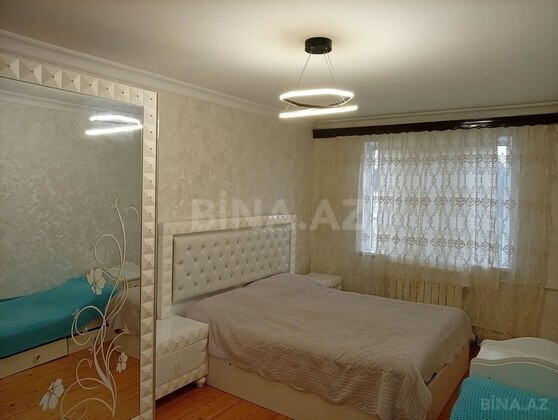 3 otaqlı Köhnə tikili, Xalqlar Dostluğu m., Bakı