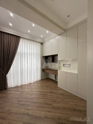 4 otaqlı Yeni tikili, 28 May m., Bakı