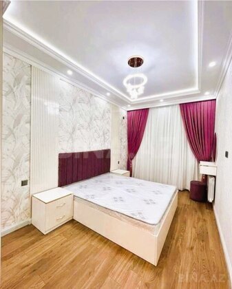 2 otaqlı Yeni tikili, 8 Noyabr m., Bakı
