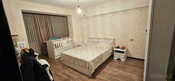 3 otaqlı Köhnə tikili, Qara Qarayev m., Bakı