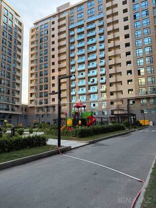 4 otaqlı Yeni tikili, Nizami m., Bakı