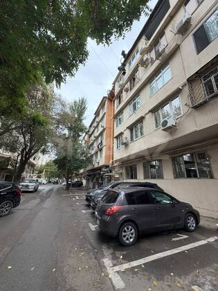 2 otaqlı Köhnə tikili, 8-ci mikrorayon q., Bakı