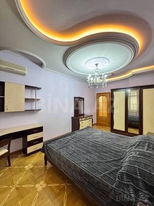 6 otaqlı Yeni tikili, Nizami m., Bakı