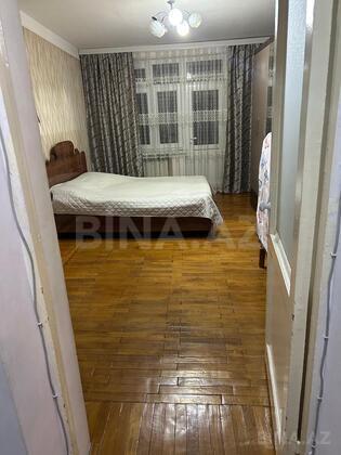 3 otaqlı Köhnə tikili, Neftçilər m., Bakı