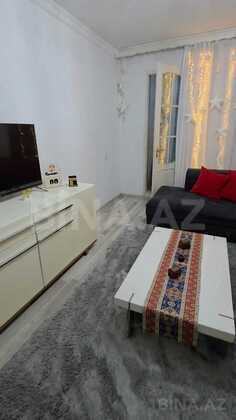 3 otaqlı Köhnə tikili, Xalqlar Dostluğu m., Bakı