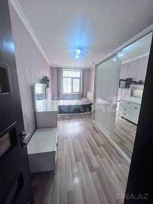 3 otaqlı Köhnə tikili, Neftçilər m., Bakı