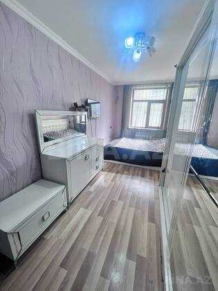 3 otaqlı Köhnə tikili, Neftçilər m., Bakı