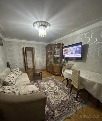 3 otaqlı Köhnə tikili, Qara Qarayev m., Bakı