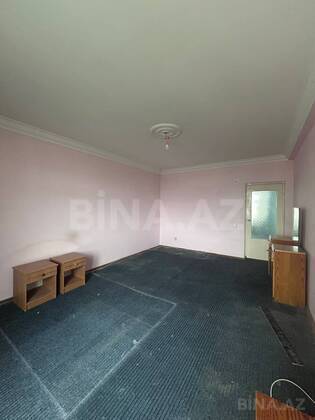 3 otaqlı Köhnə tikili, Elmlər Akademiyası m., Bakı