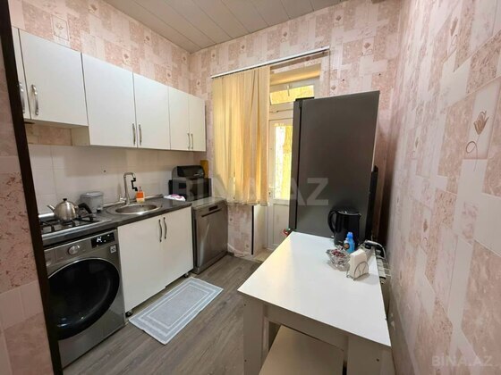 2 otaqlı Köhnə tikili, Qaraçuxur q., Bakı