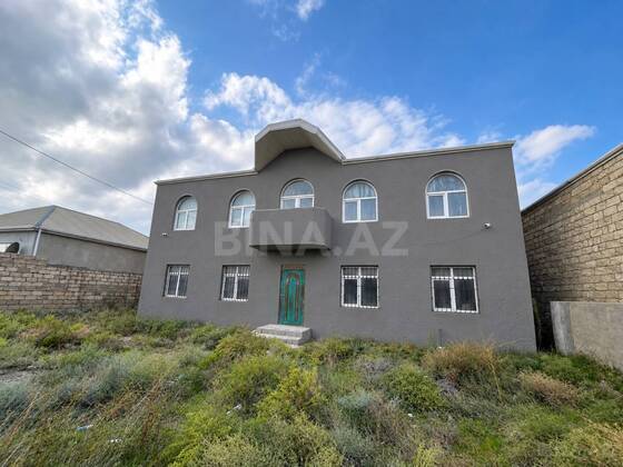 8 otaqlı Həyət evi/Bağ evi, Zığ q., Bakı