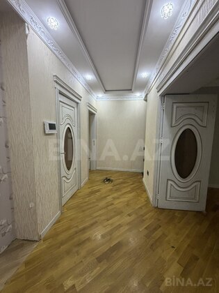 3 otaqlı Köhnə tikili, 8-ci kilometr q., Bakı