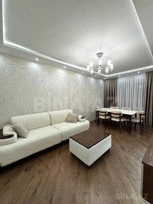 3 otaqlı Köhnə tikili, Əhmədli m., Bakı