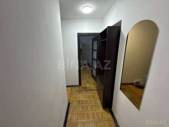2 otaqlı Köhnə tikili, Şah İsmayıl Xətai m., Bakı