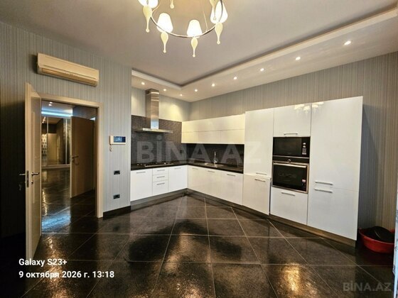 3 otaqlı Yeni tikili, 8 Noyabr m., Bakı