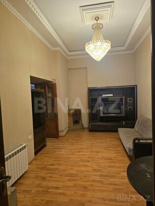 4 otaqlı Köhnə tikili, Yasamal q., Bakı