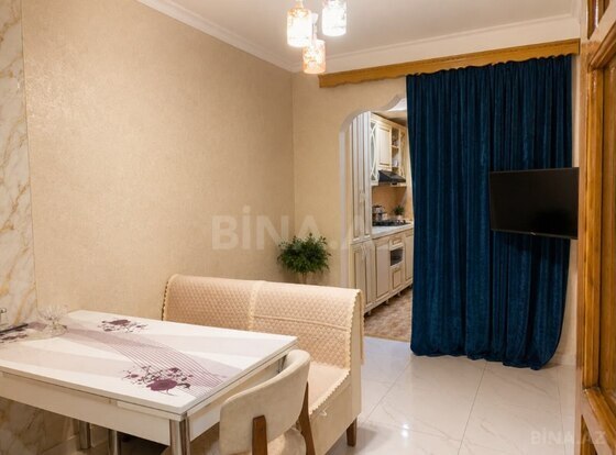 5 otaqlı Köhnə tikili, Əhmədli m., Bakı