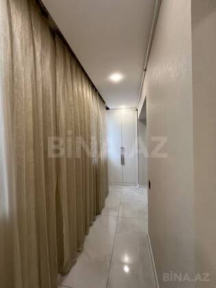3 otaqlı Köhnə tikili, Qara Qarayev m., Bakı