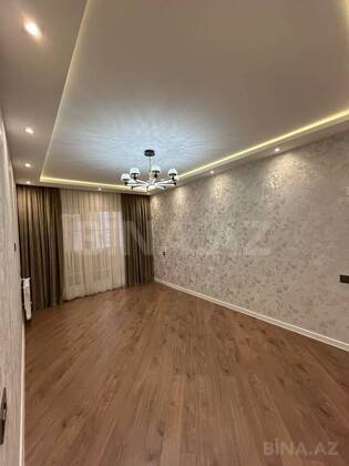 3 otaqlı Köhnə tikili, Qara Qarayev m., Bakı