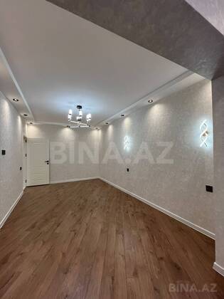 3 otaqlı Köhnə tikili, Qara Qarayev m., Bakı