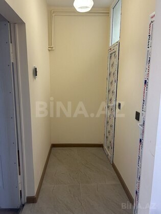 1 otaqlı Köhnə tikili, Memar Əcəmi m., Bakı