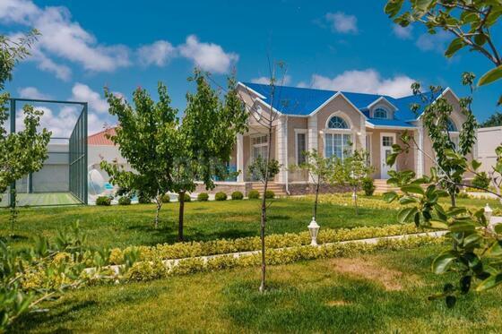 5 otaqlı Həyət evi/Bağ evi, Şüvəlan q., Bakı
