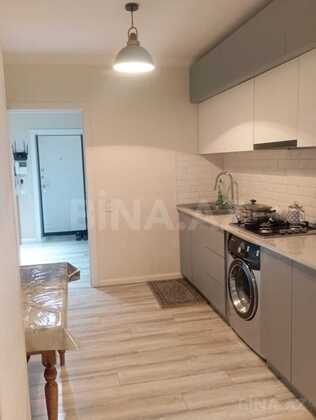3 otaqlı Köhnə tikili, Elmlər Akademiyası m., Bakı