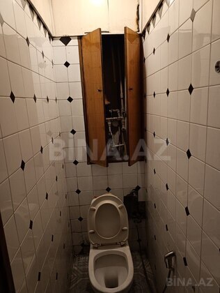 3 otaqlı Köhnə tikili, Memar Əcəmi m., Bakı
