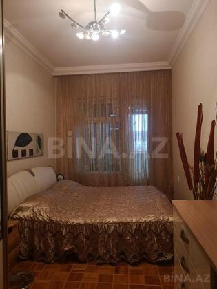3 otaqlı Köhnə tikili, Şah İsmayıl Xətai m., Bakı