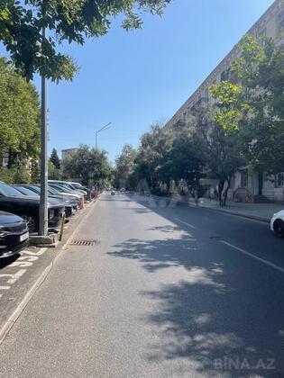 4 otaqlı Köhnə tikili, Elmlər Akademiyası m., Bakı